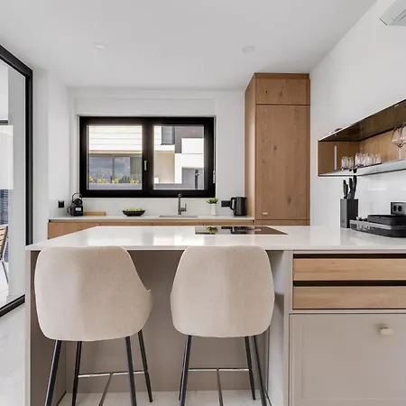 Bay View Residences Apartament *