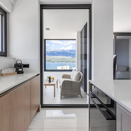 Bay View Residences Vinjerac